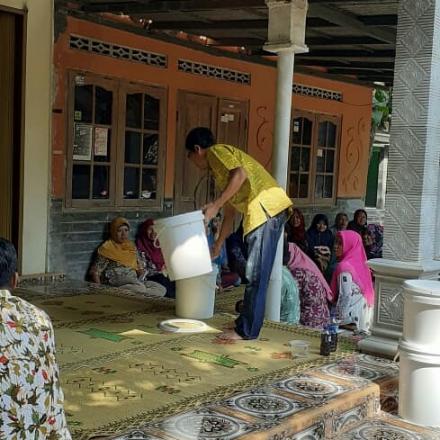 Pelatihan Daur Ulang Sampah Organik Rumah Tangga