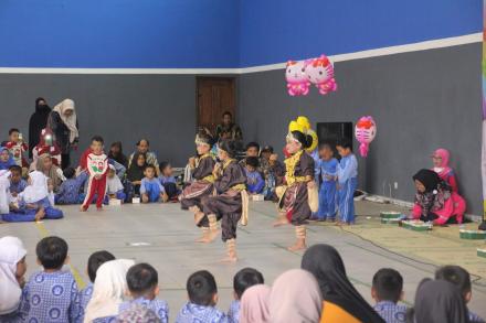 Ajang Unjuk Kreativitas Anak TK dalam Gebyar Paud se-Caturharjo