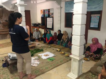 Pelatihan Batik Ecoprint Glagahan 